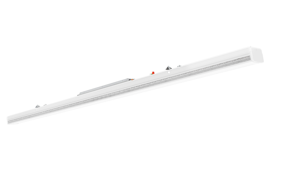 Interchangeable modules and tool-free assembly IP54 LED linear trunking system